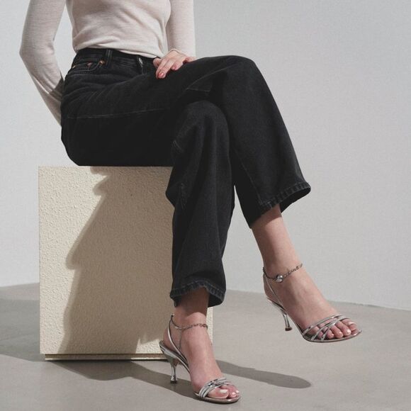 Ferragamo Denise Sandals 70mm in Silver, New, Size 7 - Picture 3 of 16